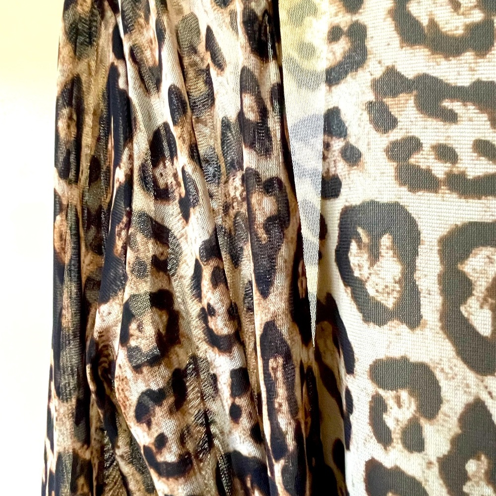 Leopard pattern Cardigan | Size: Small | Color: Brown | - Picture 5 of 6